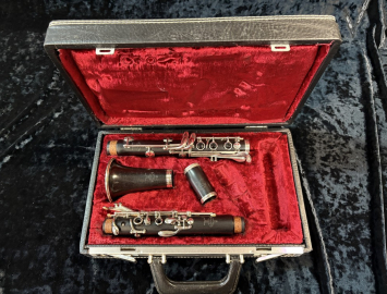 Great Price Buffet Crampon Paris R13 Grenadilla Wood Clarinet - Serial # 180947